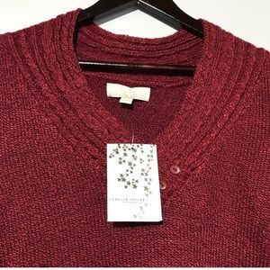 NWT Carolyn Taylor VNeck Sweater with button detail